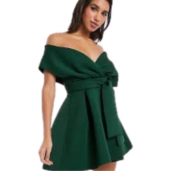ASOS DESIGN fallen shoulder skater mini dress with tie detail in forest green - Picture 1 of 4